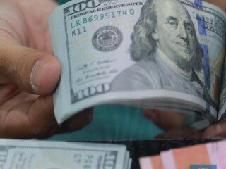Mata uang Asia termasuk rupiah babak belur dihajar dolar AS