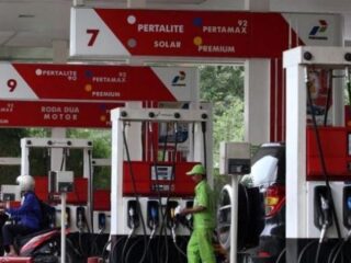 Kecuali Solar dan Pertalite, Hari Ini Harga BBM Turun