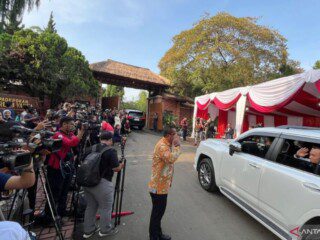 Calon menteri, Wamen dan kepala badan sudah di Hambalang. Inilah mereka
