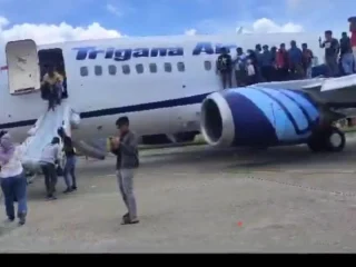 Penerbangan Trigana Air menuju Wamena berujung insiden, empat penumpang cedera