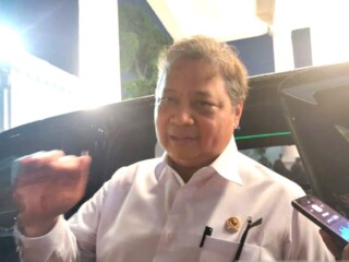 Perihal tanggul raksasa pantai utara Jakarta-Cirebon, Presiden Prabowo Subianto minta segera dikaji