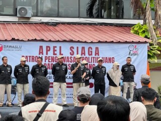 Patroli Pilkada dimulai, Bawaslu Jakarta terus lakukan penertiban alat peraga kampanye