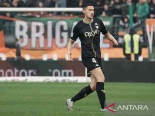 Kapten Timnas Indonesia Jay Idzes main penuh ketika Venezia ditaklukkan Lecce 0-1