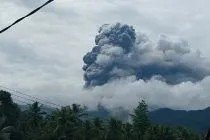 Gunung Api Dukono erupsi lagi. (Harmoko Minggu/Denno Ramdha Asmara/Rinto A Navis)
