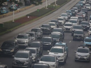 Mobil China laku keras, Toyota masih 'raja jalanan' di Indonesia
