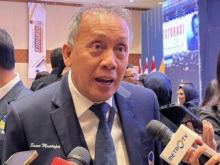 Agar produksi susu tidak dibuang, pemerintah harus lindungi peternak lokal