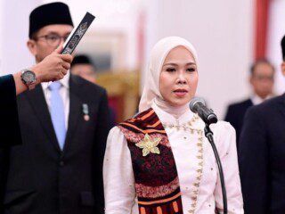 Pelantikan komisioner KPU baru Iffa Rosita