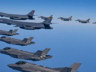 'CNBC': Amerika kerahkan pesawat pembom B-52, Iran bisa tumbang
