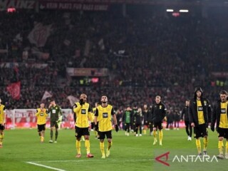 Bermain imbang lawan Dortmund, Bayern Muenchen masih di puncak klasemen Liga Jerman