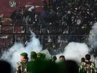 Bentrokan suporter sepak bola picu kerusuhan di Guinea, dilaporkan hampir 100 orang tewas