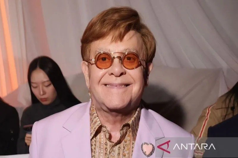 Foto musisi Elton John yang diunggah di Instagram. ANTARA/Akun Instagram @eltonjohn/pri