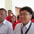 Andrei Angouw - Richard Sualang Raih Suara Terbanyak di Pilwako Manado 2024 Berdasarkan Hasil Rekapitulasi Suara KPU Kota Manado. Potret Kegiatan Pleno rekapituasi perhitungan suara Pilwako Manado oleh KPU Manado. Rekapitulasi perhitungan suara Pilwako Manado 2024 tuntas. Paslon AARS raih suara terbanyak.