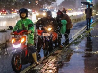 Hujan guyur mayoritas wilayah  Indonesia pada Minggu