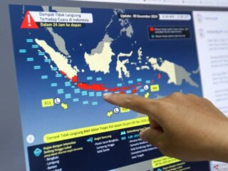 Sebagian besar wilayah Indonesia  hujan disertai petir, hari ini, Rabu
