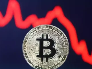 Pasar aset kripto menguat, Bitcoin akhirnya tembus US$100.000 per koin