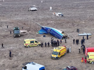 Kecelakaan pesawat Azerbaijan Airlines di Kazakhstan, 38 tewas