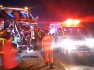 Kecelakaan di Tol Cipularang, Jasa Marga Percepat Evakuasi Kendaraan dan Korban