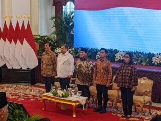 Belanja negara 2025 capai Rp3.621,3, Prabowo-Gibran serahkan DIPA