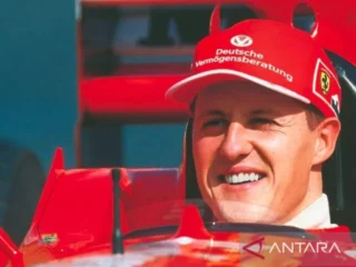 Legenda FI Michael Schumacher bakal menjadi kakek