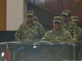 Presiden Prabowo pimpin upacara Akmil bersama SBY-Jokowi