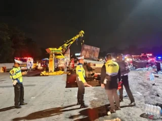 Duh !!! Kecelakaan maut gerbang tol Ciawi, delapan orang meninggal, 11 luka-luka