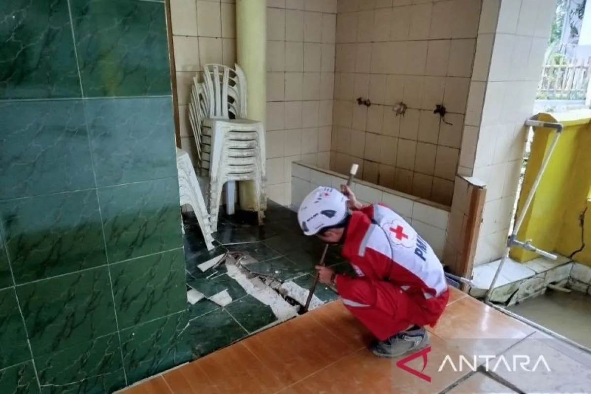 Akibat pergerakan tanah, 85 rumah rusak di Cianjur Jabar
