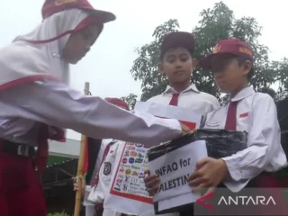 Siswa SDIT di Temanggung sisihkan jajan untuk bantu warga Palestina