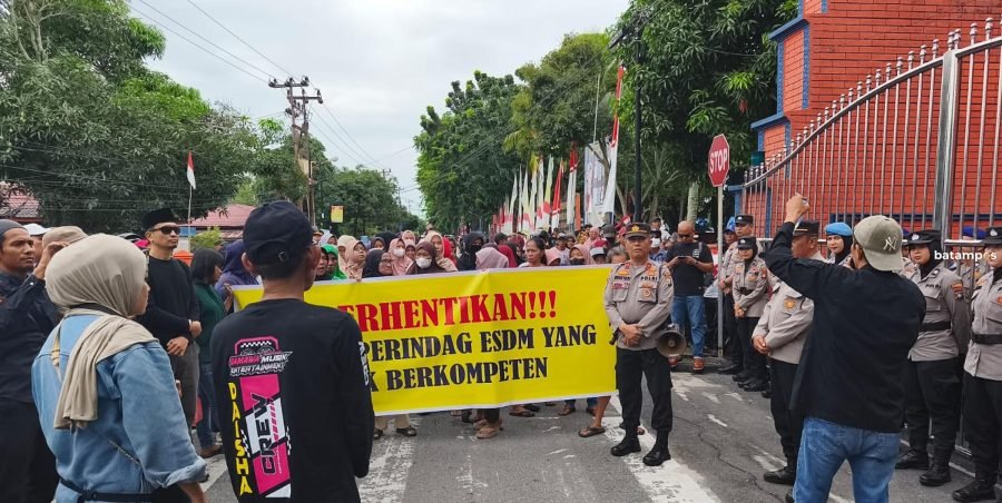 Beras langka, warga Karimun gelar aksi damai ke Bea Cukai
