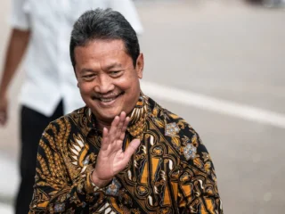 Kasus tanggul beton Cilincing, Menteri KP Trenggono: Izinnya lengkap ‘kok’, sudah lama ‘kok’
