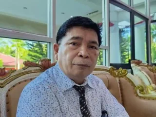 Menyesuaikan situasi, Rektor Unsrat instruksikan kuliah Daring