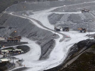 Dampak longsoran lumpur, produksi tembaga PT Freeport pulih 2027