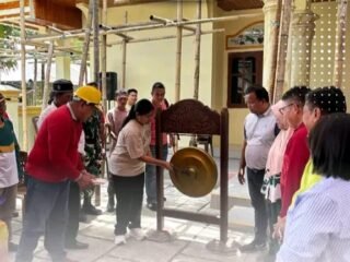 Wabup Talaud pimpin gotong royong bangun gereja