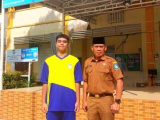 Siswa SMKN 6 Batam, Arvin Max Patty, terpilih jadi 1 dari 50 delegasi fully funded di ajang nasional FPU Leader Forum 2025 Universitas Indonesia