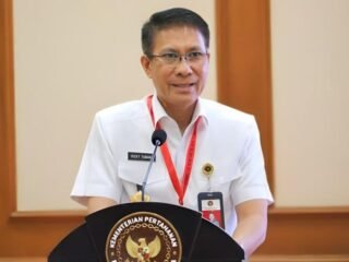 Frans Dicky Tamara, lulusan Unsrat Manado dipercaya menjabat Komisaris Garuda Indonesia