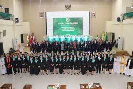 Disaksikan Rektor, FK Unsrat lantik dokter spesialis