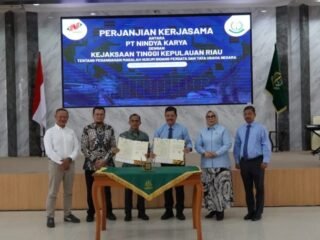 Kejati Kepri - PT Nindya Karya teken PKS Bidang Perdata dan Tata Usaha Negara
