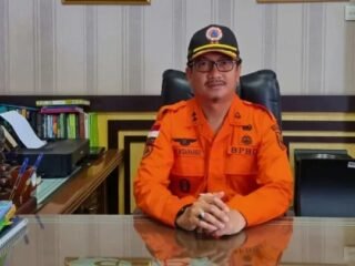 Tim ekspedisi Natuna taklukkan tiga gunung, kibarkan semangat kepulauan di puncak Nusantara