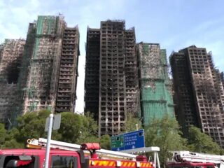 Operasi di apartemen Hong Kong berakhir, jumlah korban tewas capai 128 orang