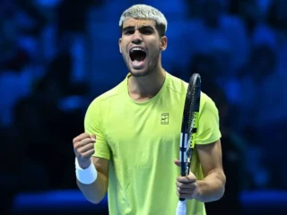 Kalahkan Felix Auger-Aliassime, Alcaraz jumpa Sinner di partai puncak ATP Finals