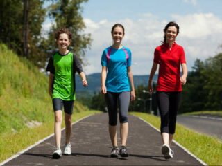 Penderita diabetes tetap bisa makan enak asalkan melakukan beberapa hal berikut