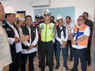 Kemenhub tangani antrean Pelabuhan Merak