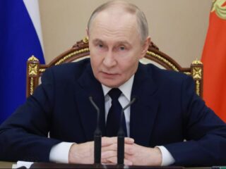 Presiden Rusia dituding sebarkan kebohongan rumahnya diserang Ukraina