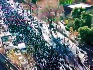 Iran dilanda demonstrasi besar, warga tuntut rezim Khamenei dibubarkan