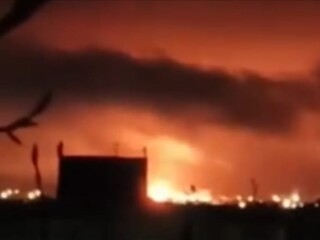 Kilang minyak terbesar Rusia terbakar diserang militer Ukraina
