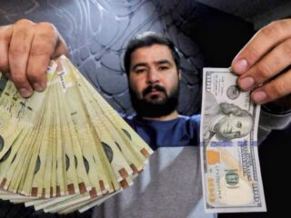 Mata uang Iran anjlok, 1 dolar AS harus ditukar 1.445.000 rial