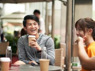 Di tengah tekanan ekonomi: Gen Z pilih bahagia, jurus tak terduga jaga ekonomi tetap hidup
