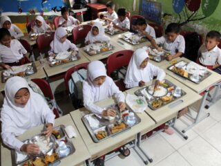 Laporan Kemenkeu, serapan anggaran MBG sudah mencapai 74,6 persen