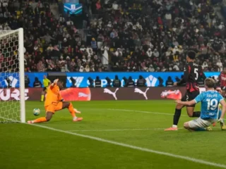 Bungkam AC Milan 2-0, Napoli ke final Piala Super Italia