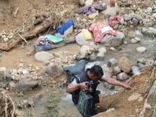 Berkeringat di jalur bencana, menggapai UKW di Negeri Petro Dolar