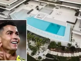 Rumah tak lagi privasi karena banyaknya wisatawan lalu-lalang, Ronaldo lepas Rp600 M